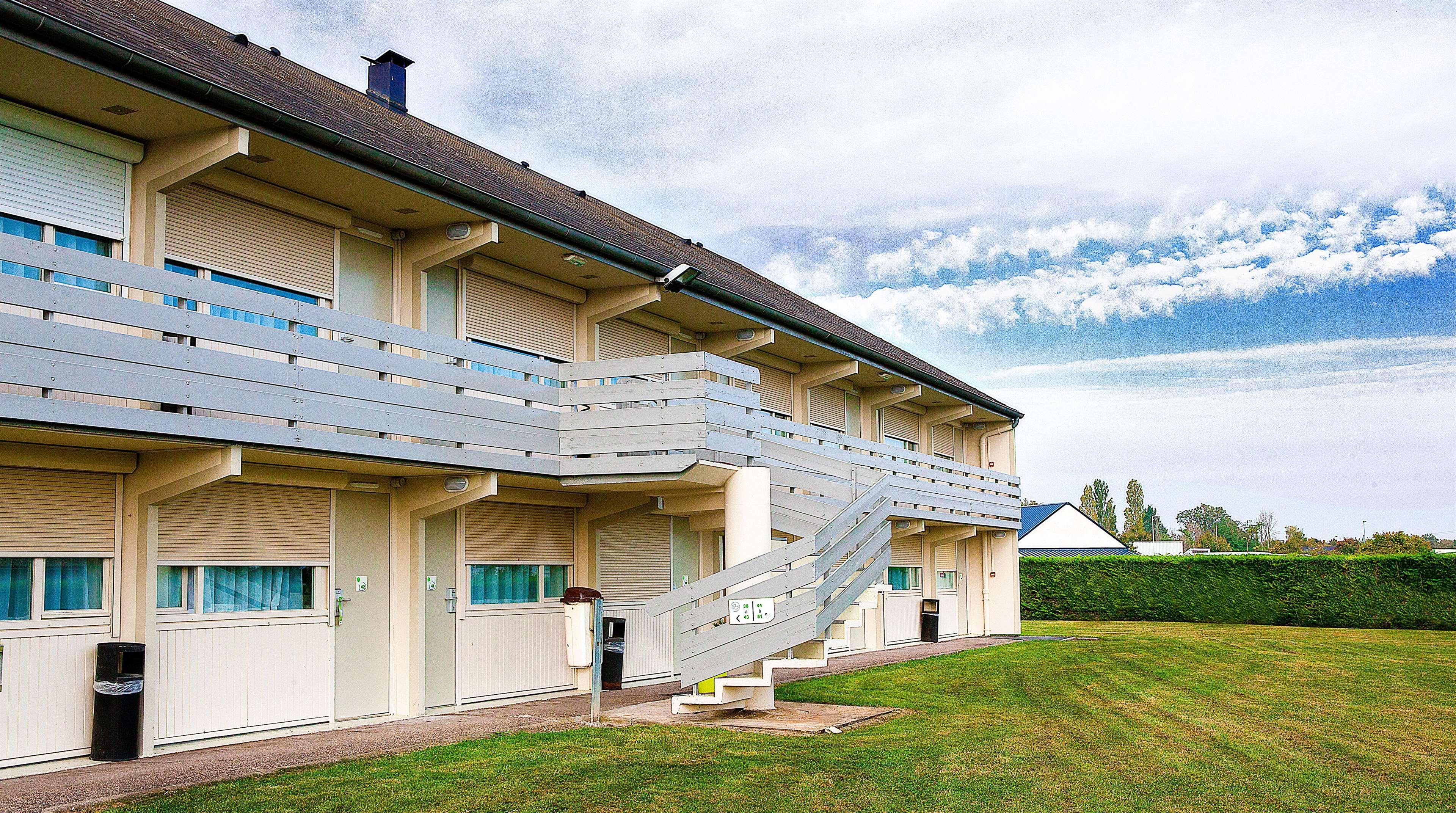 Hotel Campanile Bourges Nord - Saint-Doulchard Exterior foto